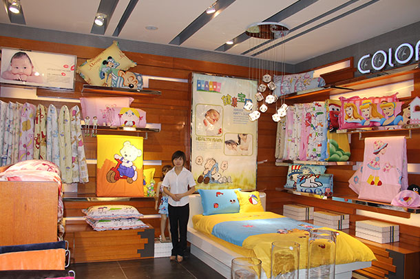 彩翼家纺形象展示