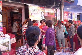 鹤塘店开业现场